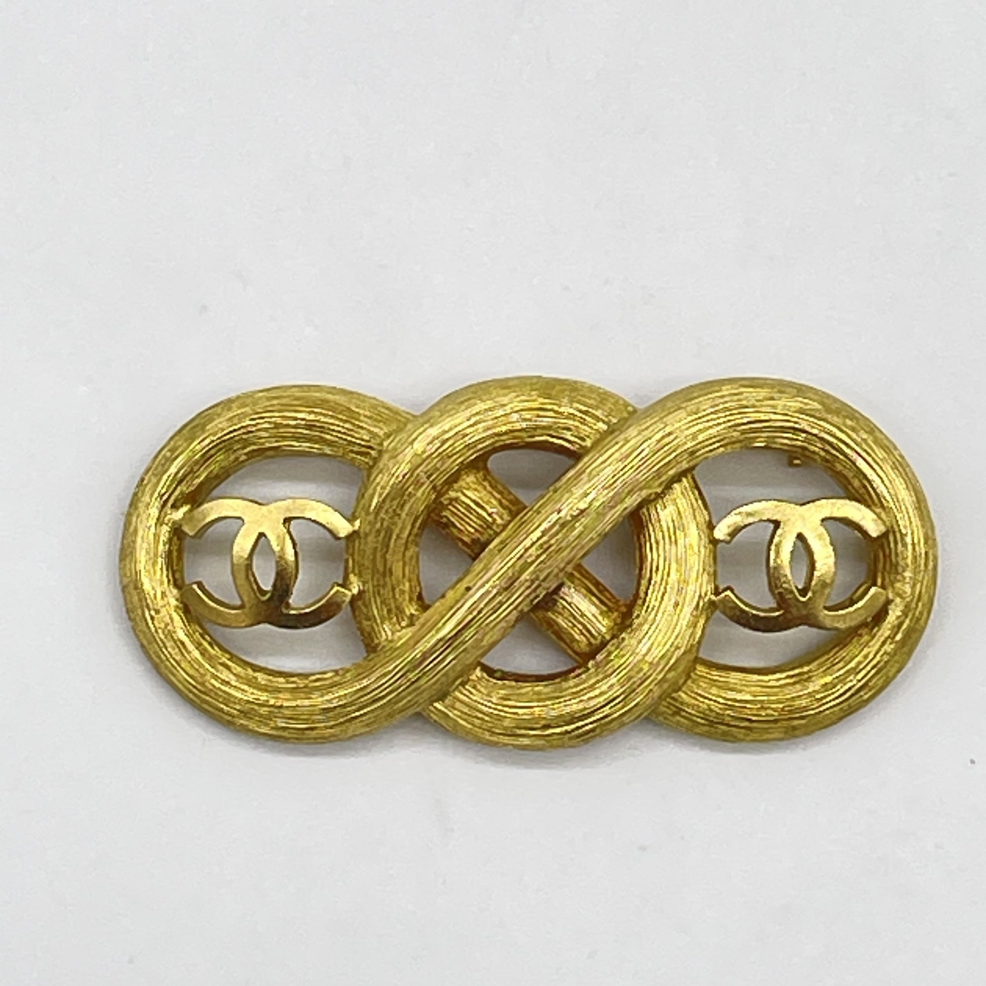 CHANEL Double Coco Brooch