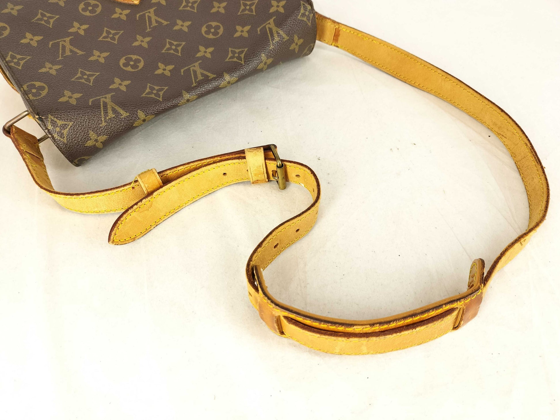 LOUIS VUITTON M51252 Monogram Vuitton Cartouchiere GM M51252 Shoulder Bag
