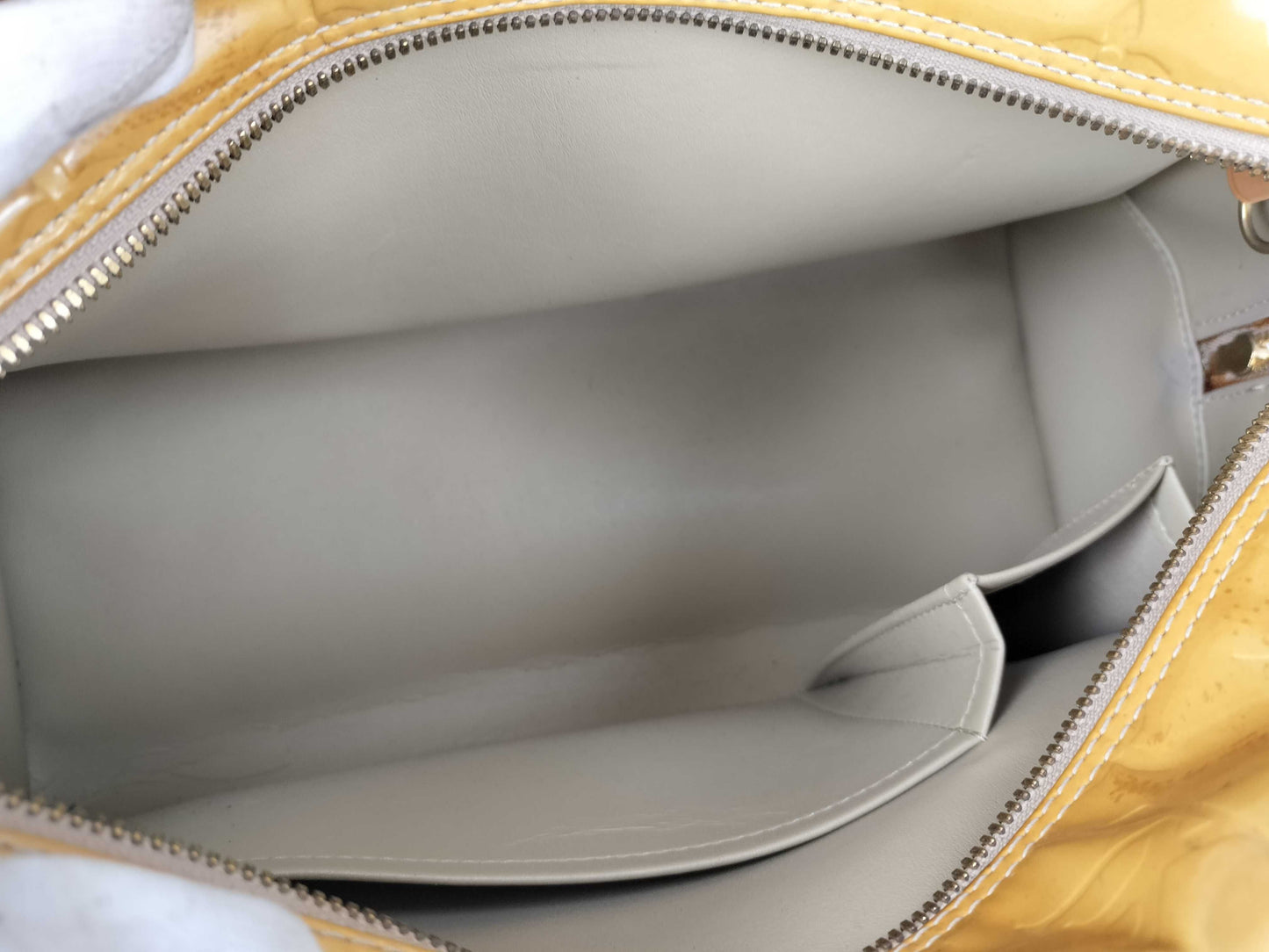 LOUIS VUITTON M91149 Vernis Vuitton Tompkins Square M91149 Handbag