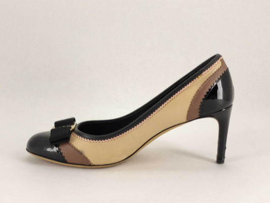 Salvatore Ferragamo Vara Pumps