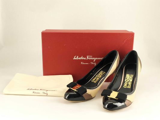 Salvatore Ferragamo Vara Pumps