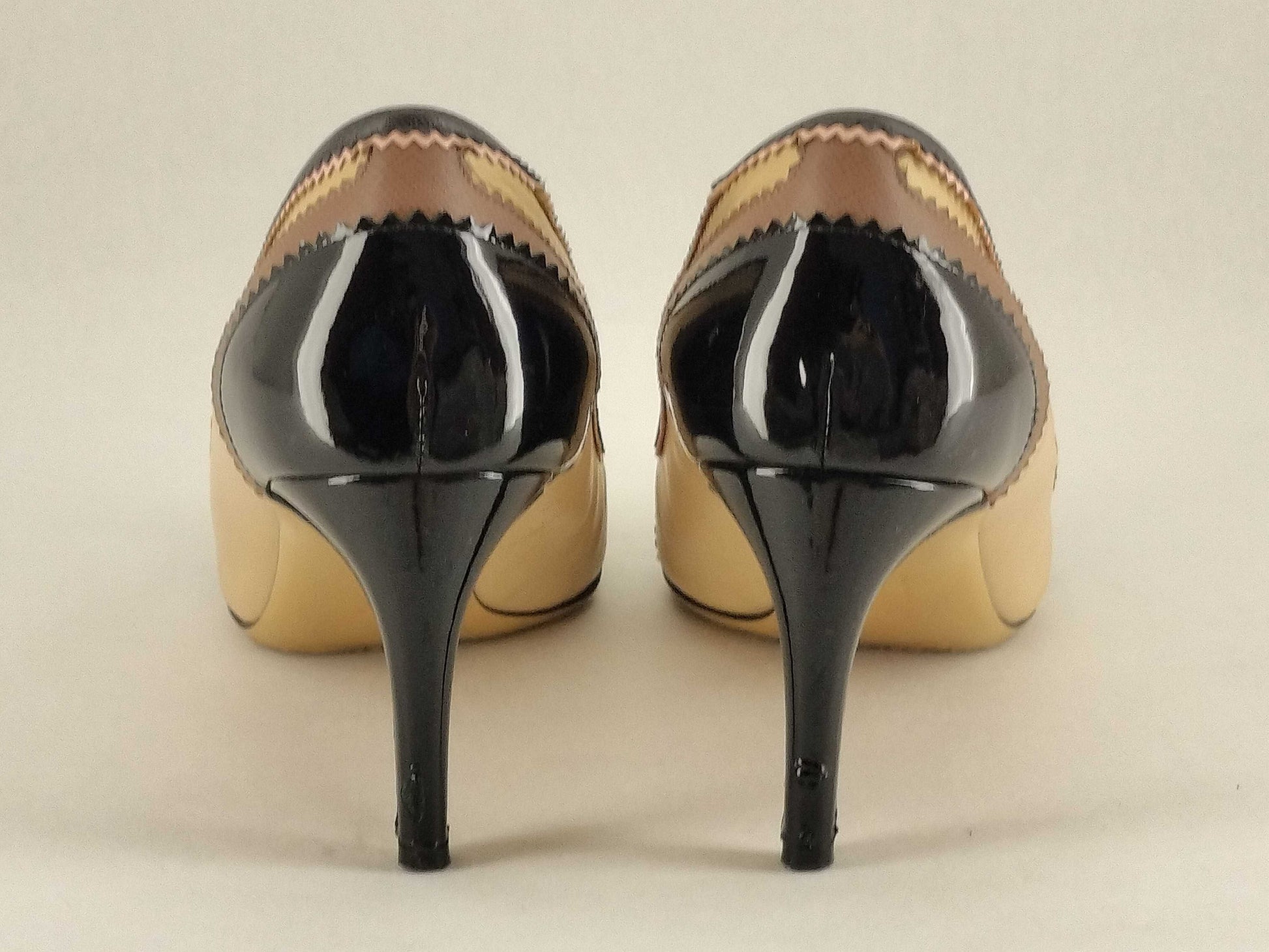 Salvatore Ferragamo Vara Pumps