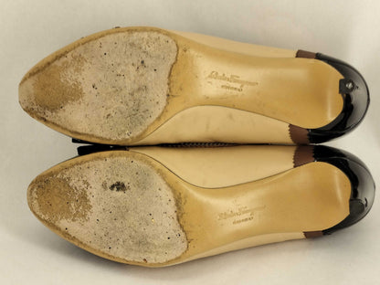 Salvatore Ferragamo Vara Pumps