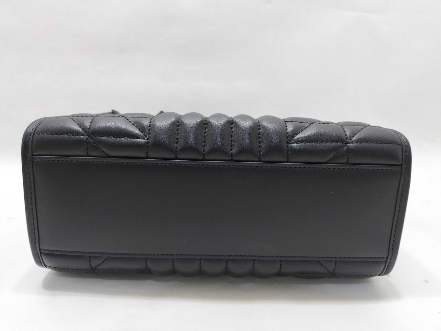 GUCCI GG Marmont Leather Chain Shoulder Bag