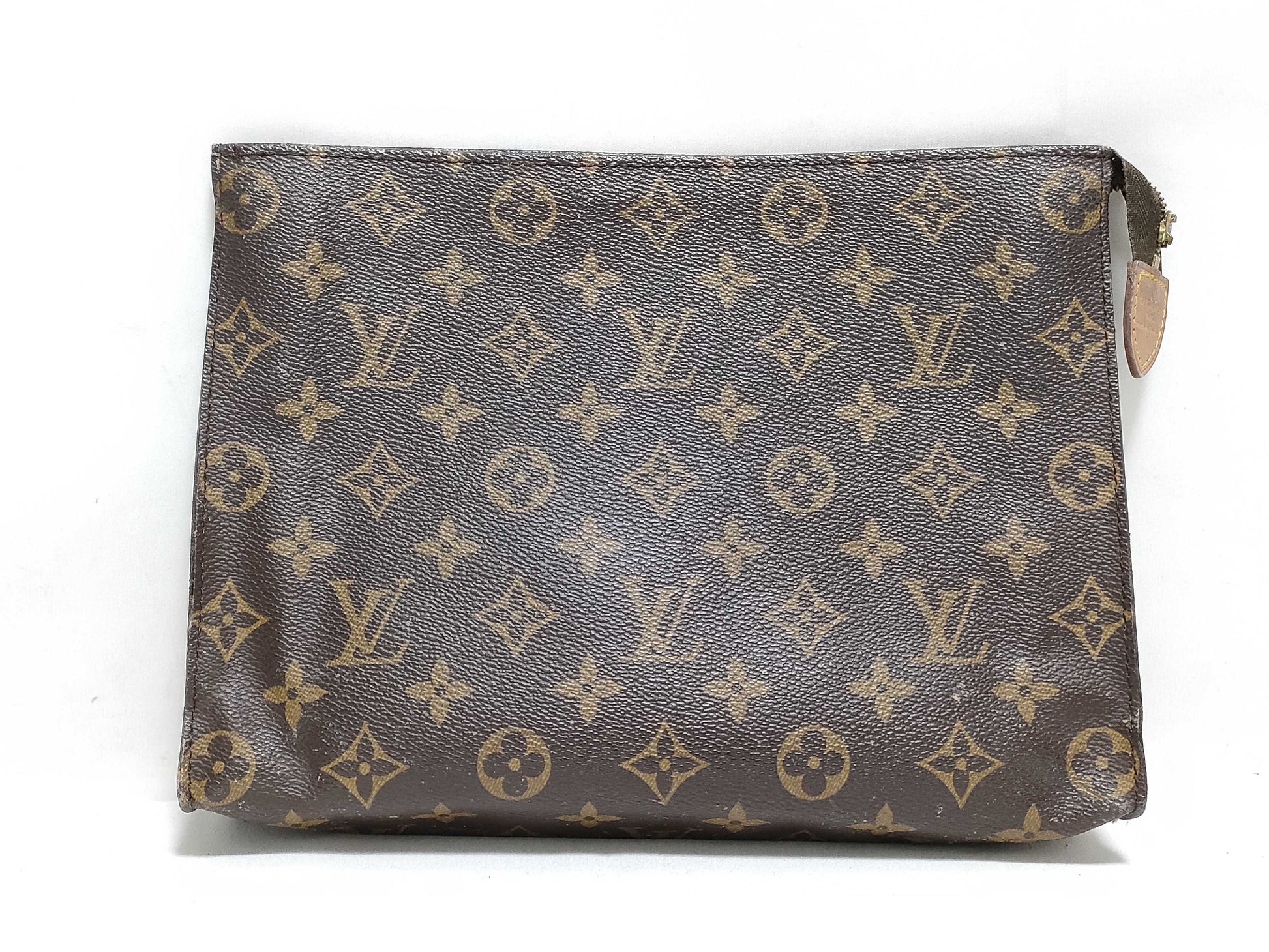 LOUIS VUITTON M47542 Monogram Louis Vuitton Poche Toilette 26 Second Bag
