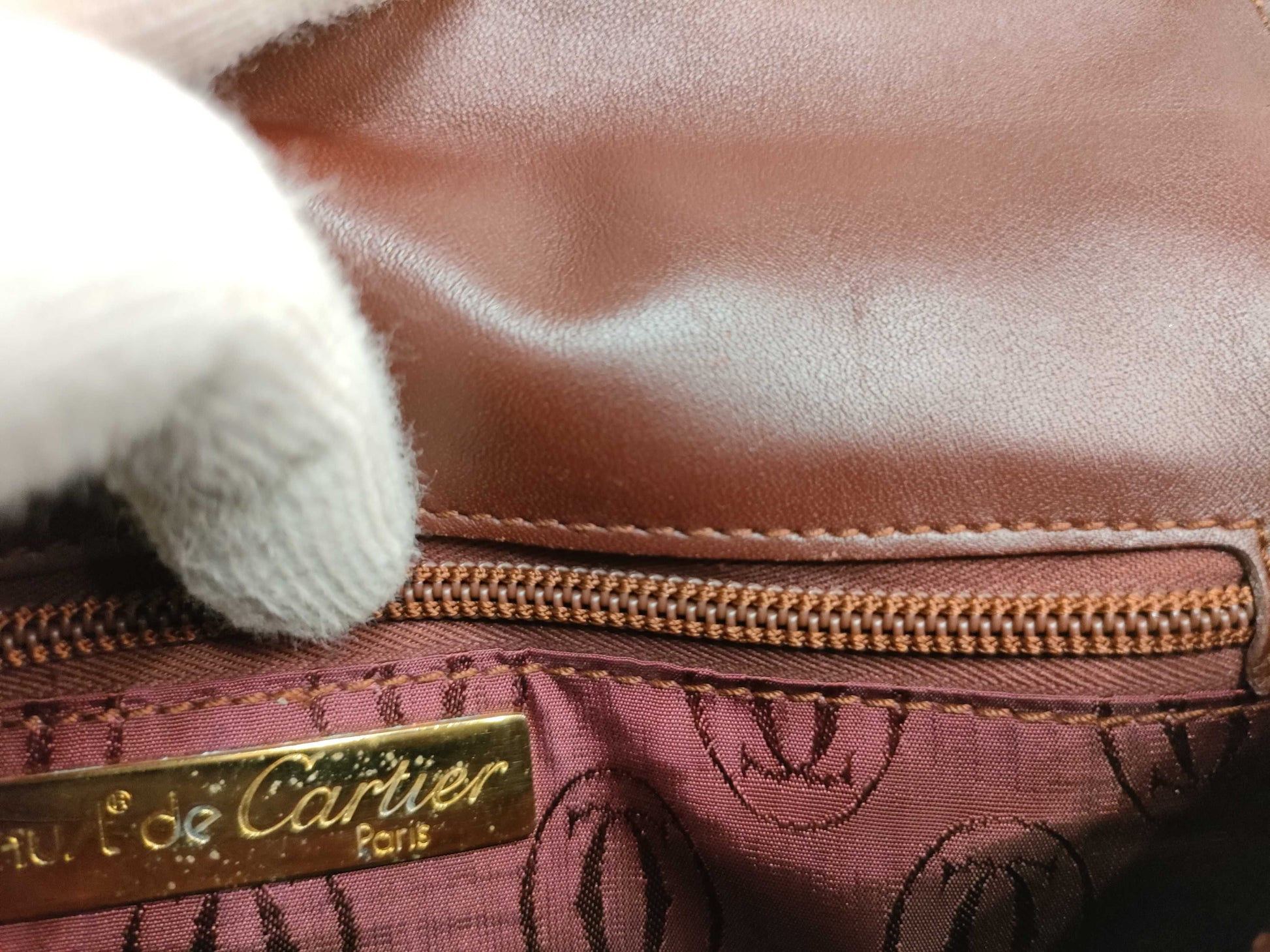 Cartier Must Cartier Trinity Must Line Shoulder Bag Leather Bordeaux Shoulder Bag