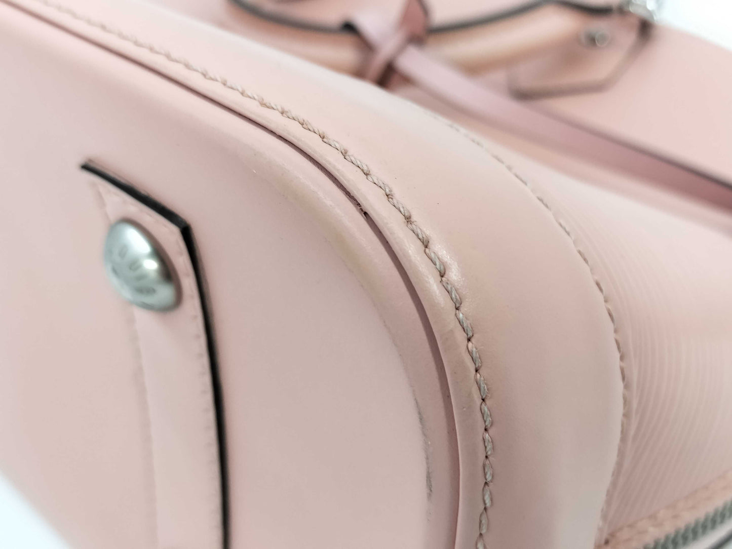 LOUIS VUITTON Epi Alma Bag