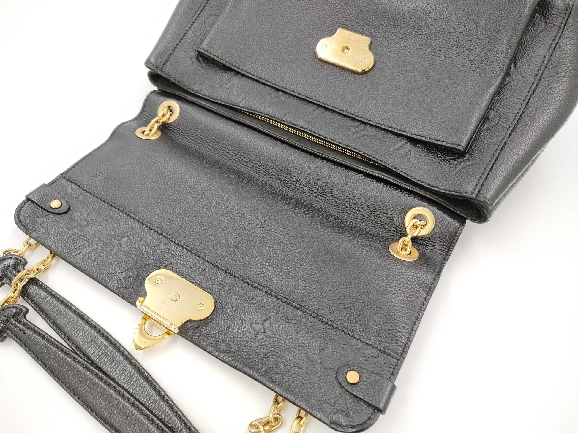 LOUIS VUITTON Monogram Chain Shoulder Bag