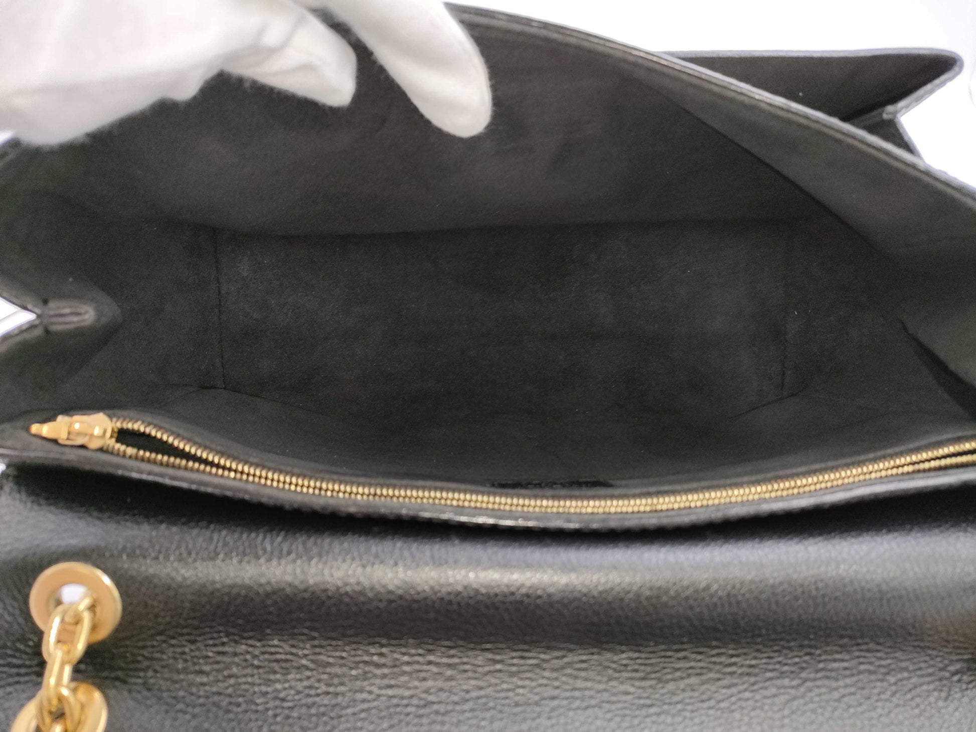 LOUIS VUITTON Monogram Chain Shoulder Bag