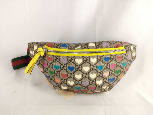 GUCCI QT - Gucci GG Supreme Monogram Hearts Belt Bag Beige Ebony Multicolor Freesia Waist Bag