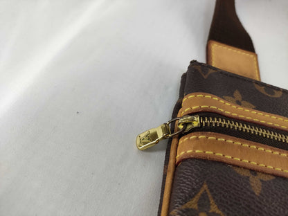 LOUIS VUITTON M40044 Monogram HK-LV M40044 Pochette Bosphore shoulder bag