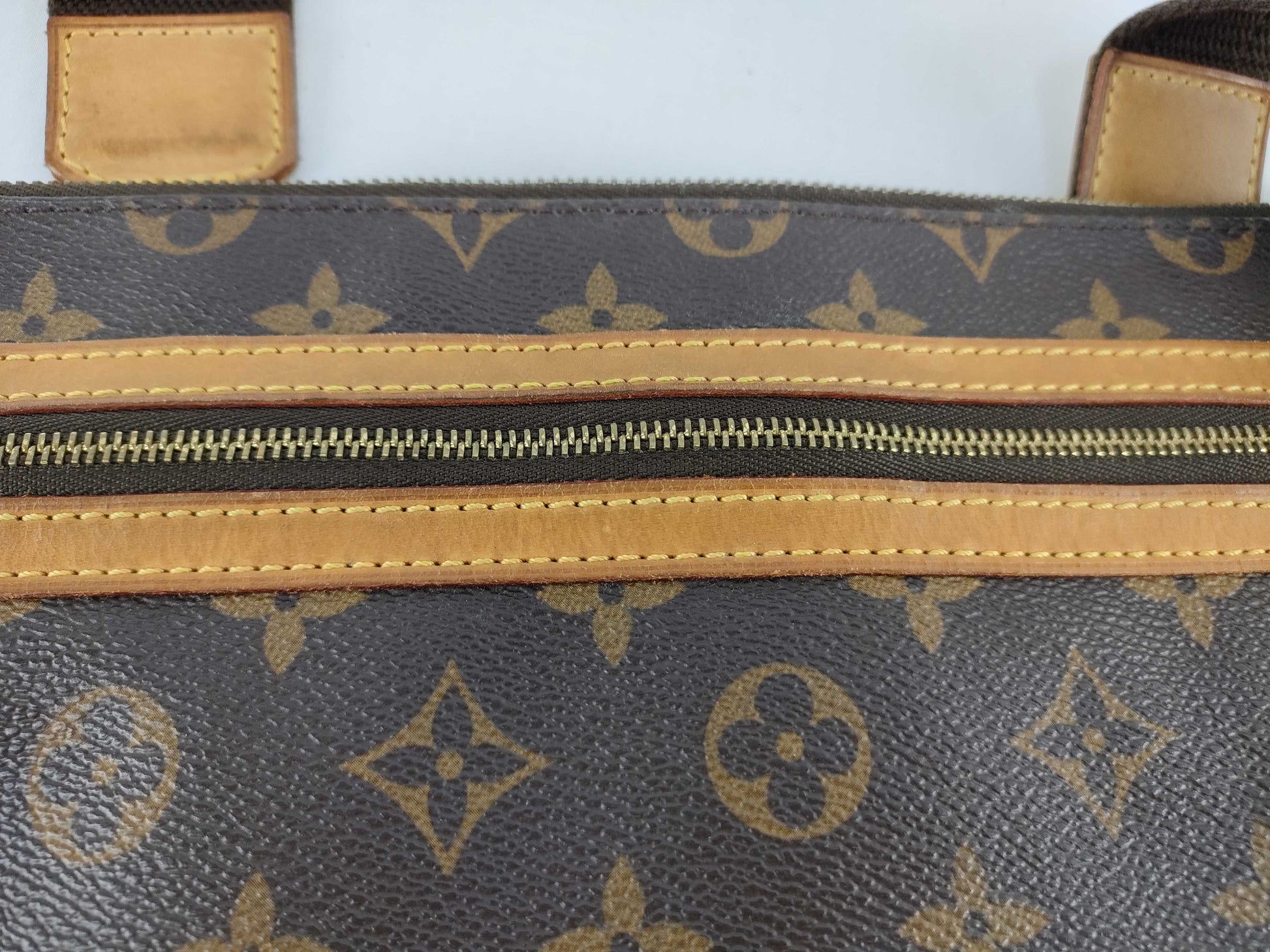 LOUIS VUITTON M40044 Monogram HK-LV M40044 Pochette Bosphore shoulder bag