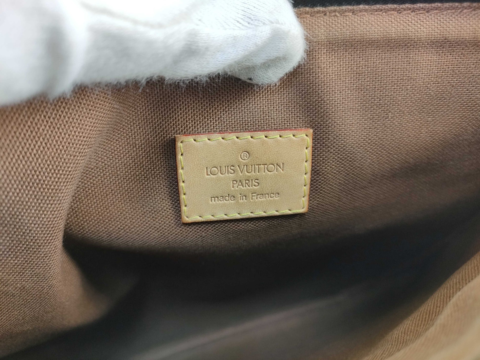 LOUIS VUITTON M40044 Monogram HK-LV M40044 Pochette Bosphore shoulder bag