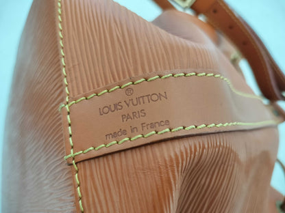 LOUIS VUITTON M44108 Epi Petit Noe Brown Shoulder Bag