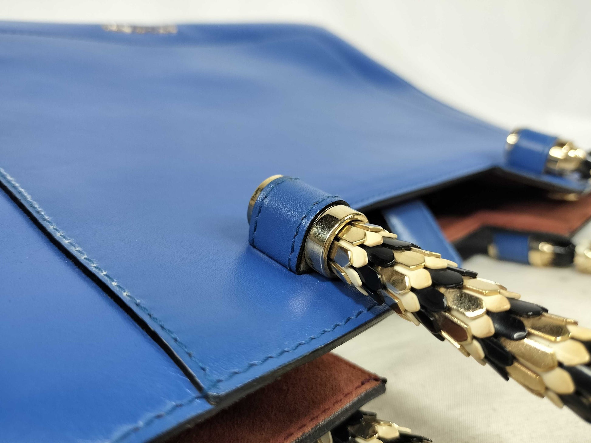 BVLGARI QT - Bvlgari Blue Leather Medium Serpenti Tote Handbag