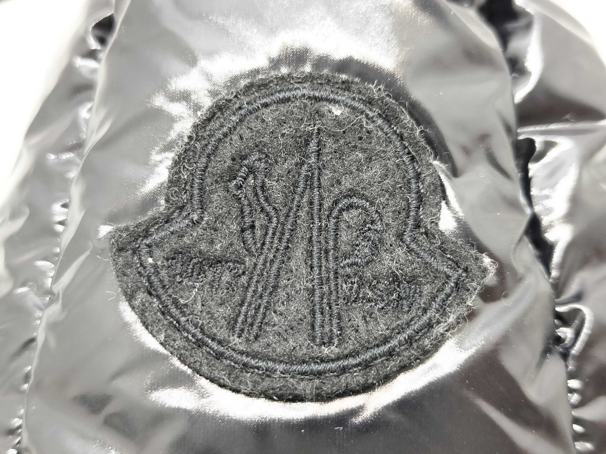 MONCLER Moncler Shoulder Bag MONCLER Smartphone Shoulder Pouch