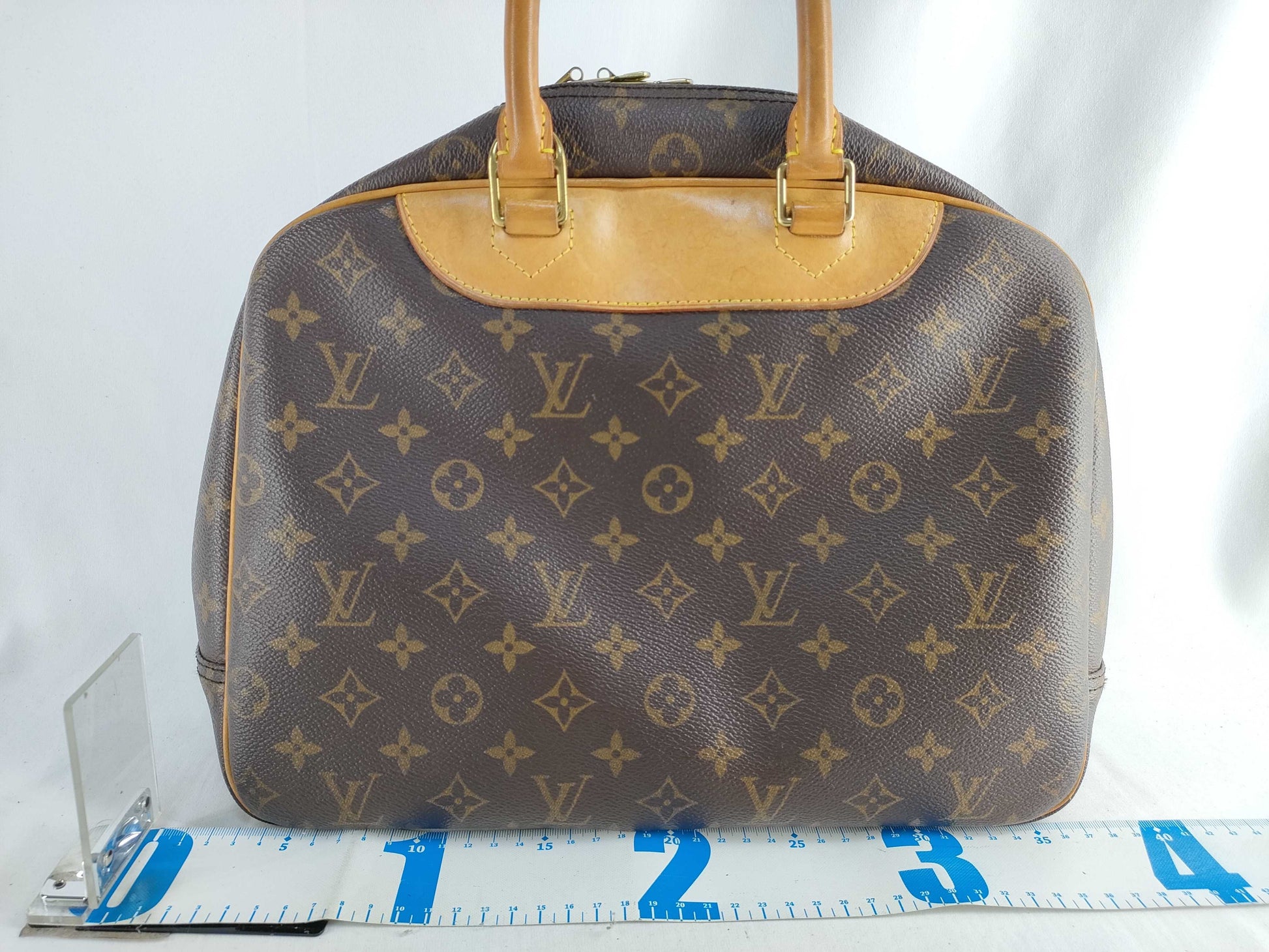 LOUIS VUITTON Monogram LOUIS VUITTON Deauville Monogram Handbag M47270 Handbag