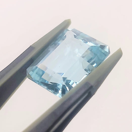 AQ 12.322ct, approx. 15.77 x 12.24 x 10.07mm, loose colored stone.