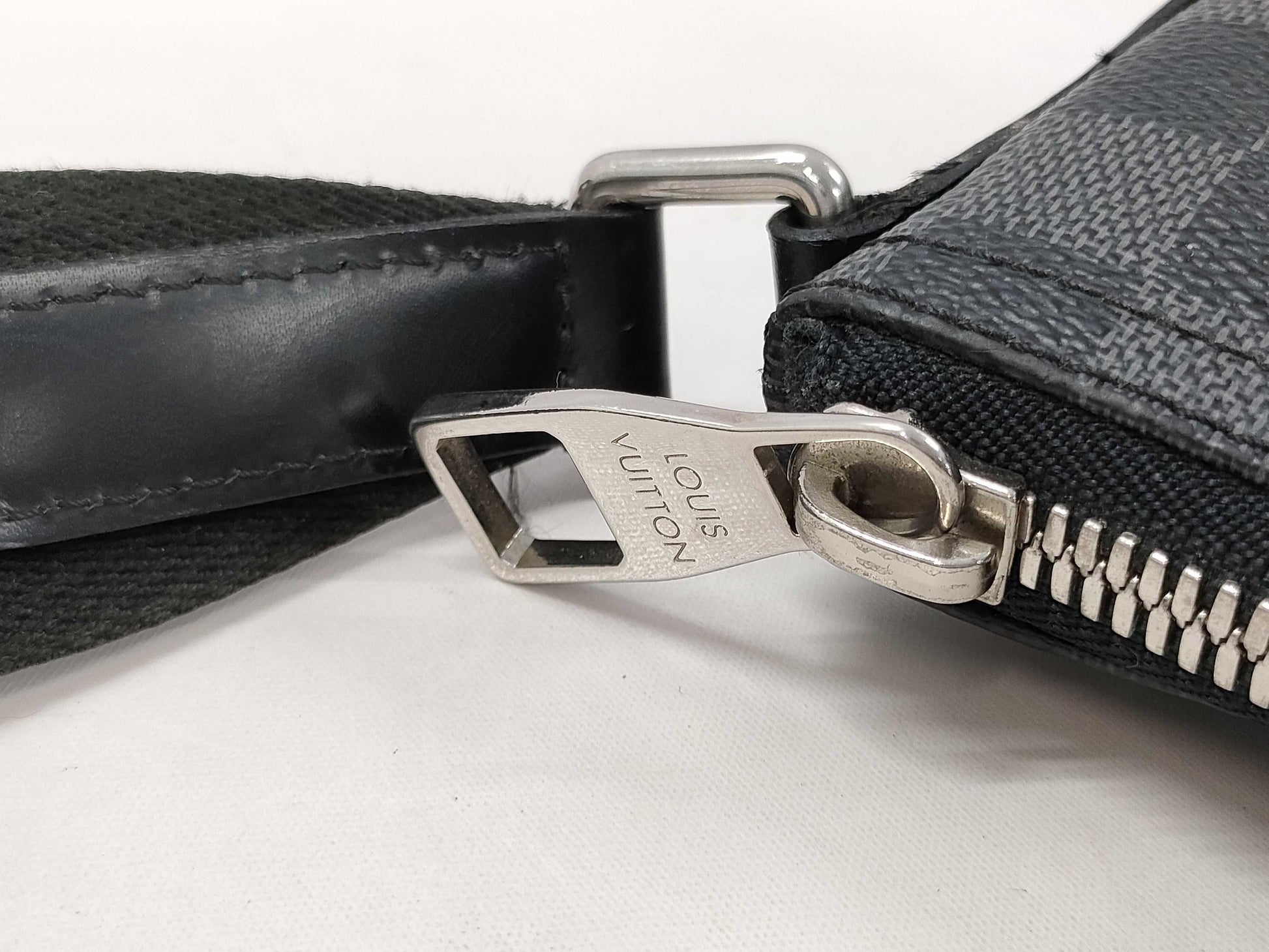 LOUIS VUITTON Damier Graphite / Mick MM N41106 Shoulder Bag