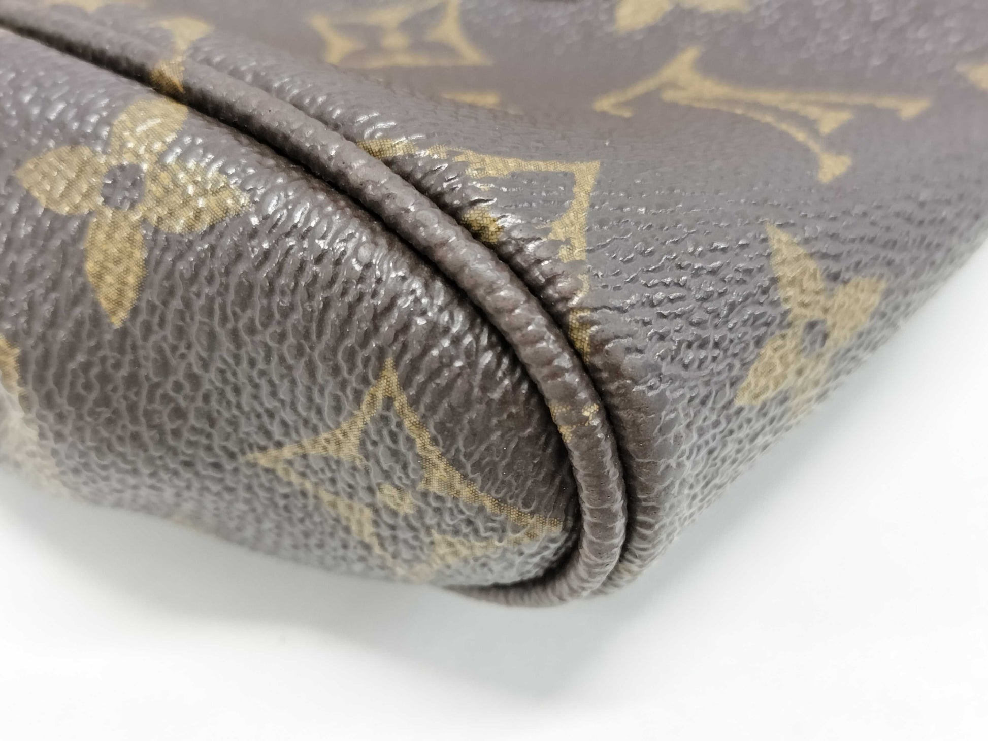 LOUIS VUITTON Favorite PM 2-way Shoulder Bag Monogram M40717 Brown with Gold Hardware, Canvas and Leather Shoulder Bag