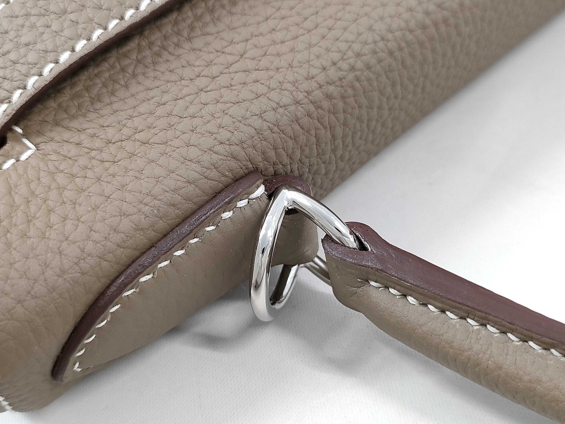 HERMES Kelly 28 Togo Etoupe Handbag with Silver Hardware and U Stamp