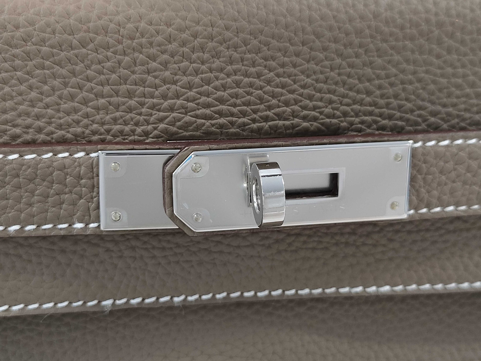 HERMES Kelly 28 Togo Etoupe Handbag with Silver Hardware and U Stamp