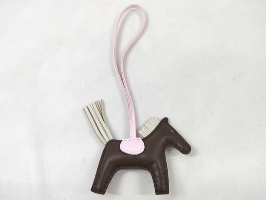 HERMES Rodeo PM Charm, Chocolat Clé Rose Darling, Double Engraved Charm