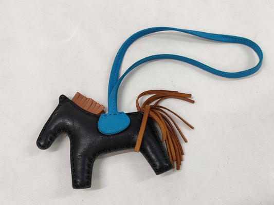HERMES Rodeo PM Charm Noir/Gold/Blue Zanzibar Y Stamp Charm