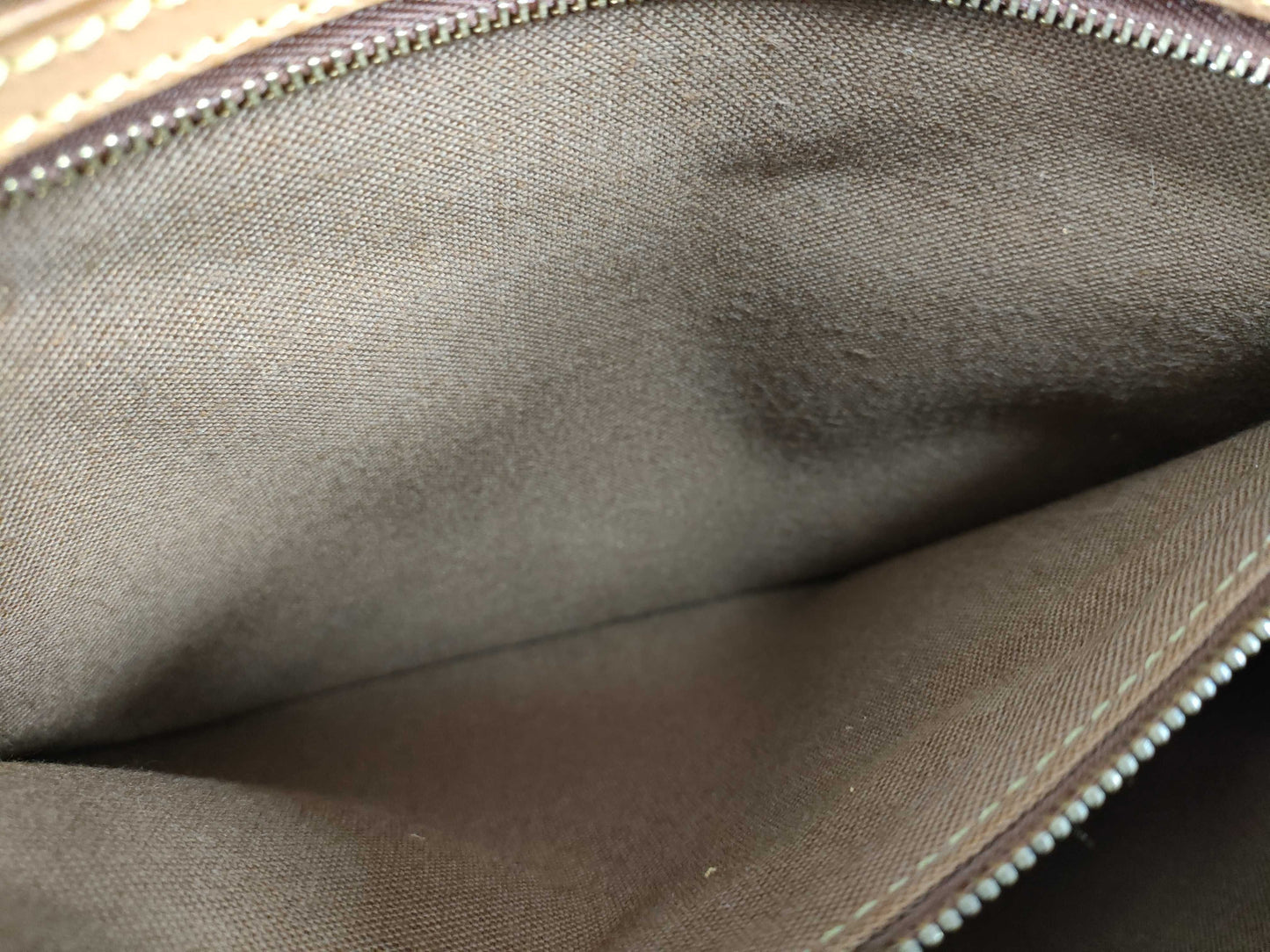 LOUIS VUITTON M 51121 Monogram Louis Vuitton M51121 Beverly 41 Monogram Handbag Business Bag