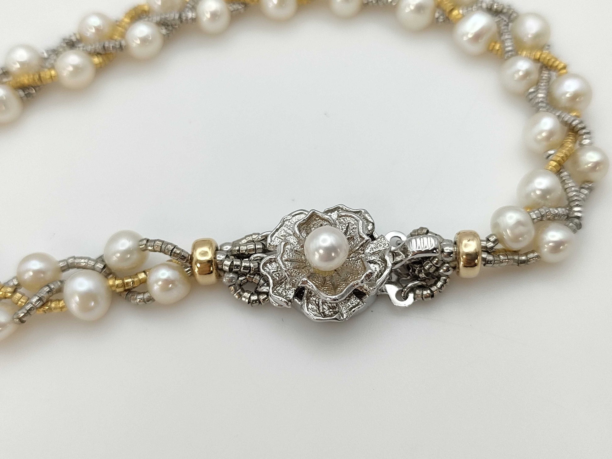 Semi-round pearl, diameter approximately 5.0-5.7mm, sterling silver/metal, 26.2g necklace 
