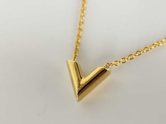 LOUIS VUITTON M61083 LOUIS VUITTON Essential V Gold Necklace M61083 Necklace