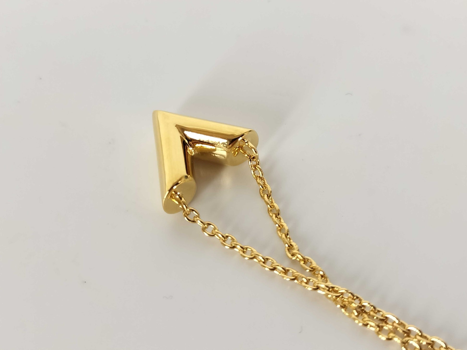 LOUIS VUITTON M61083 LOUIS VUITTON Essential V Gold Necklace M61083 Necklace