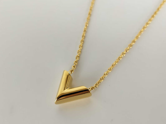 LOUIS VUITTON M61083 LOUIS VUITTON Essential V Gold Necklace M61083 Necklace