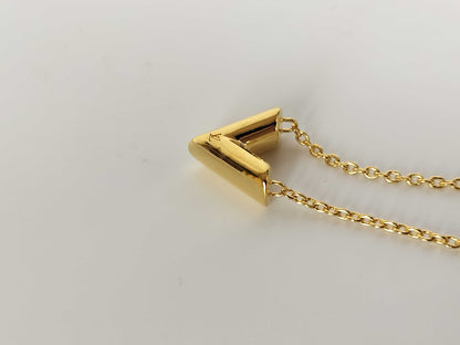 LOUIS VUITTON M61083 LOUIS VUITTON Essential V Gold Necklace M61083 Necklace