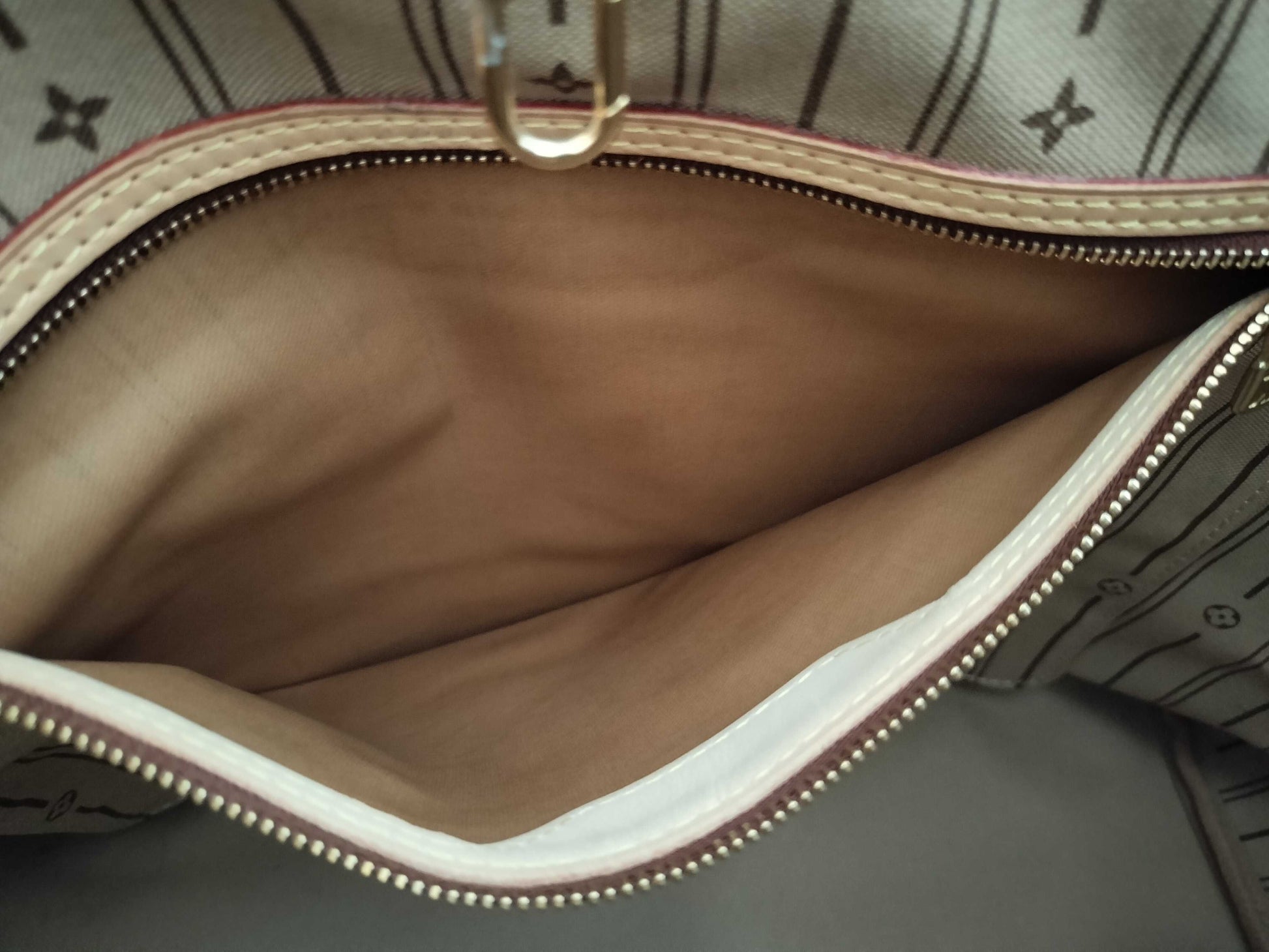 LOUIS VUITTON M40156 Monogram Neverfull MM Leather Monogram SP1131 Tote Bag
