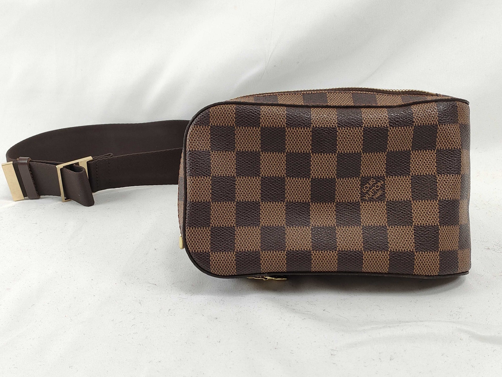 LOUIS VUITTON N51994 Damier Louis Vuitton Geronimos Leather Waist Bag CA0034 Excellent Condition