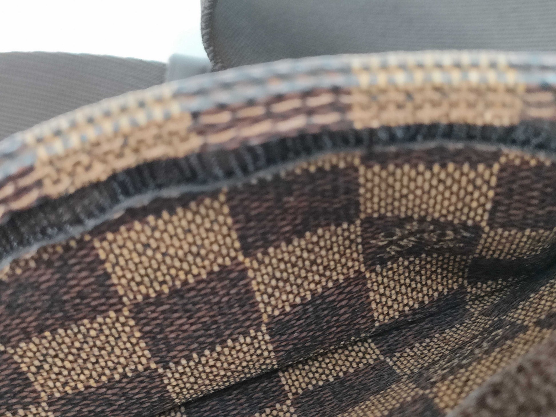 LOUIS VUITTON N51994 Damier Louis Vuitton Geronimos Leather Waist Bag CA0034 Excellent Condition
