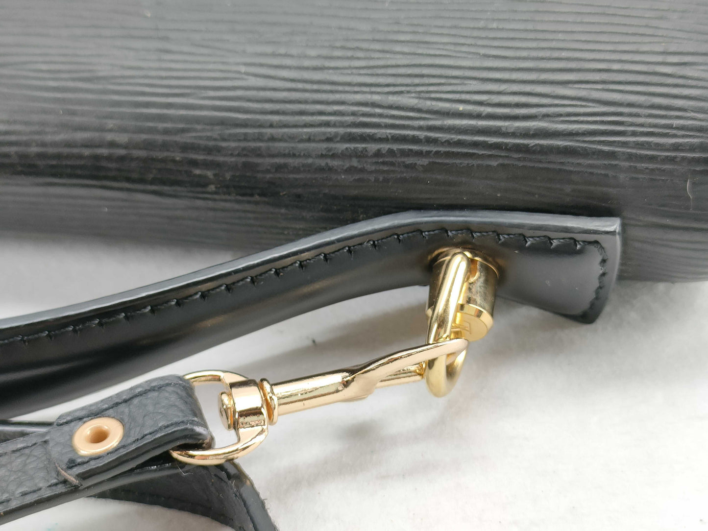 LOUIS VUITTON Epi Monceau 2-way Black Handbag