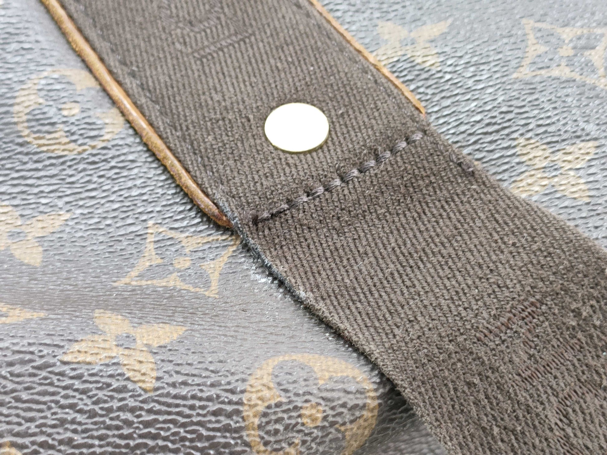 LOUIS VUITTON Monogram Weekender MM Boston Bag