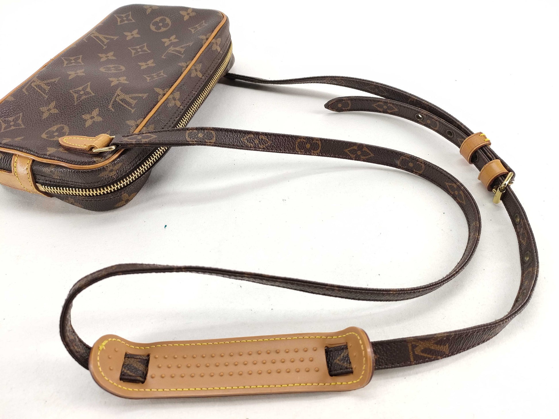 LOUIS VUITTON RFID Unverified MB0070 Monogram Louis Vuitton Monogram Marly Bandouliere Shoulder Bag