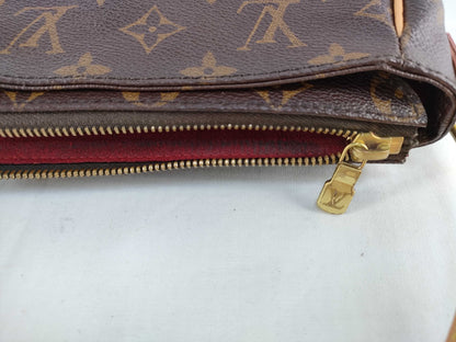 LOUIS VUITTON Monogram Louis Vuitton Monogram Viva Cite PM Shoulder Bag
