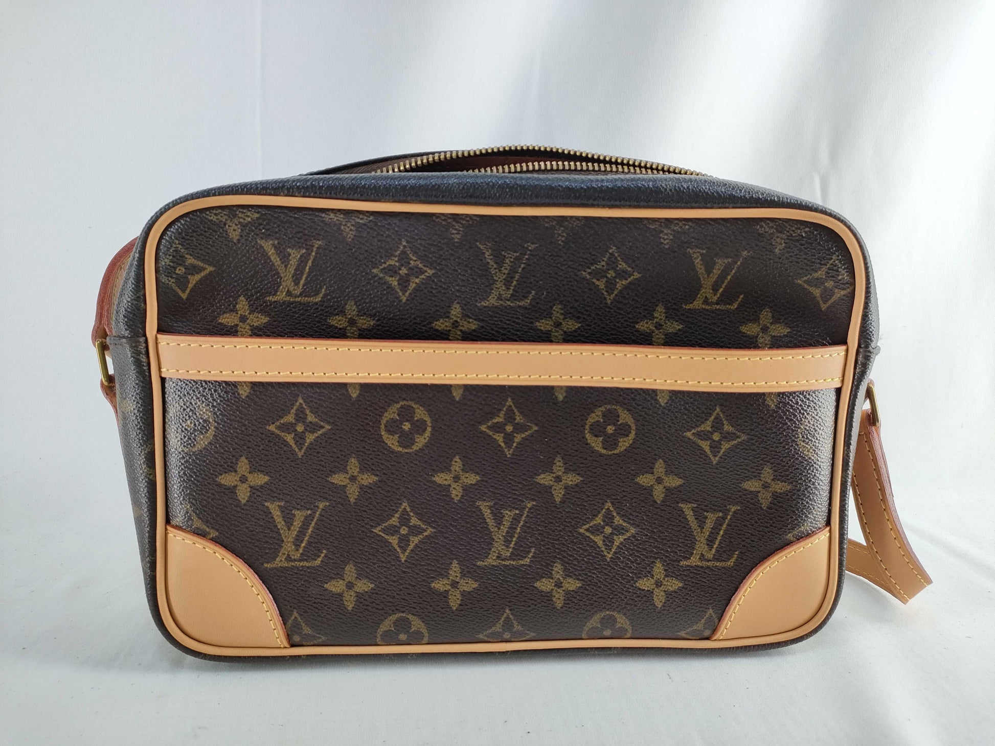 LOUIS VUITTON Monogram Trocadero Shoulder Bag