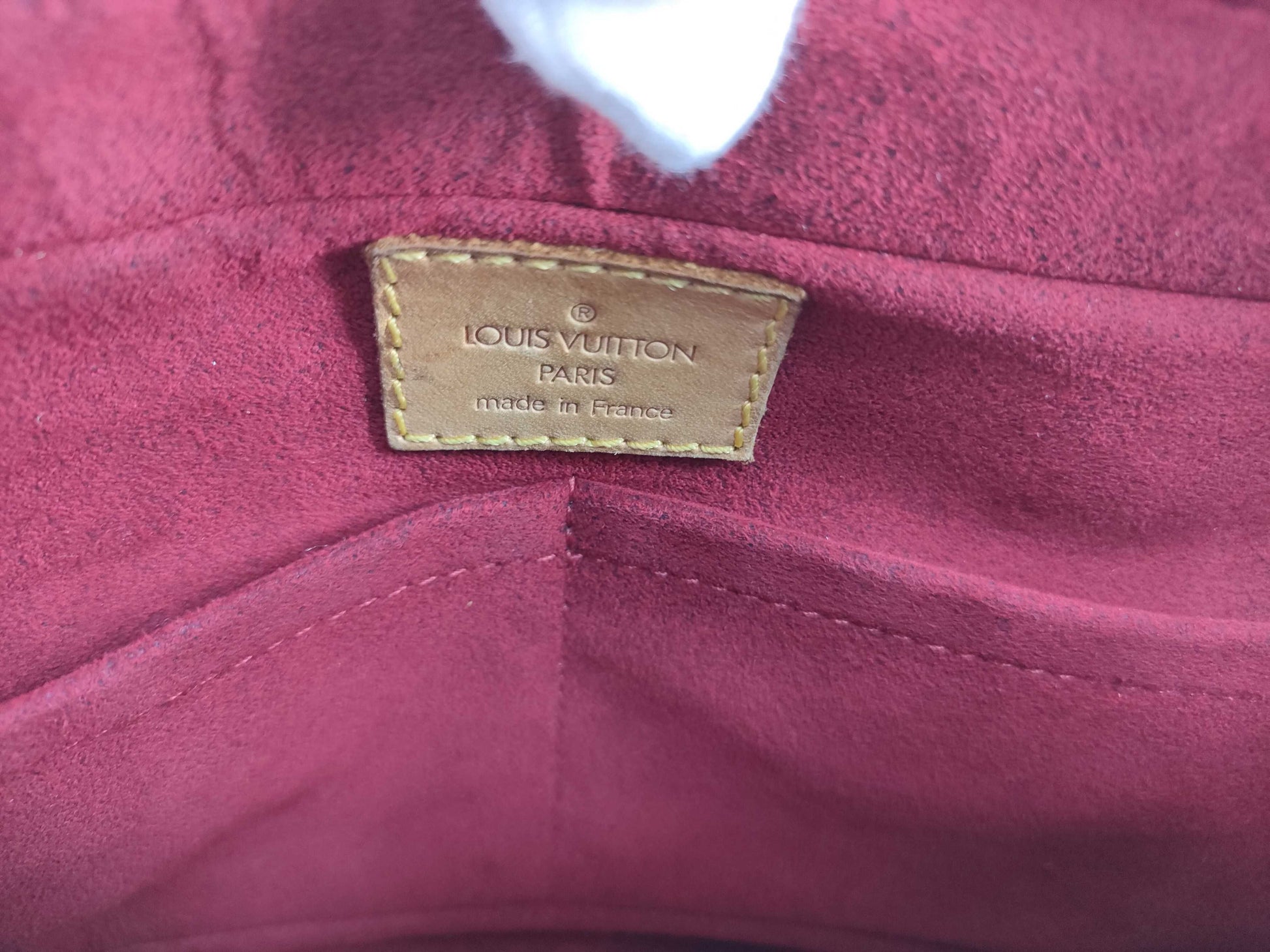 LOUIS VUITTON Monogram Louis Vuitton Monogram Viva Cite MM Shoulder Bag