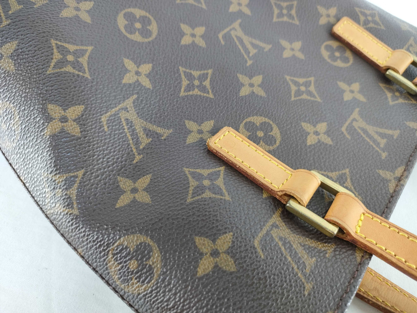 LOUIS VUITTON Monogram Louis Vuitton Monogram Handbag