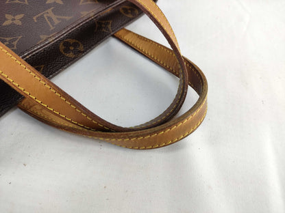 LOUIS VUITTON Monogram Louis Vuitton Monogram Handbag