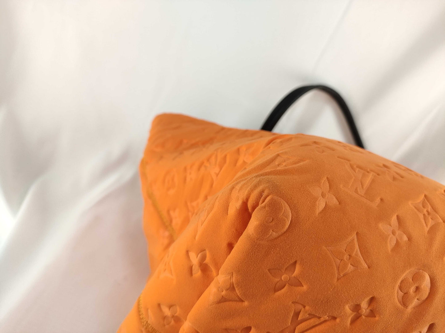 LOUIS VUITTON M92803 Monogram Louis Vuitton Monogram Scuba Scuba MM M92803 RC3050 Orange Handbag