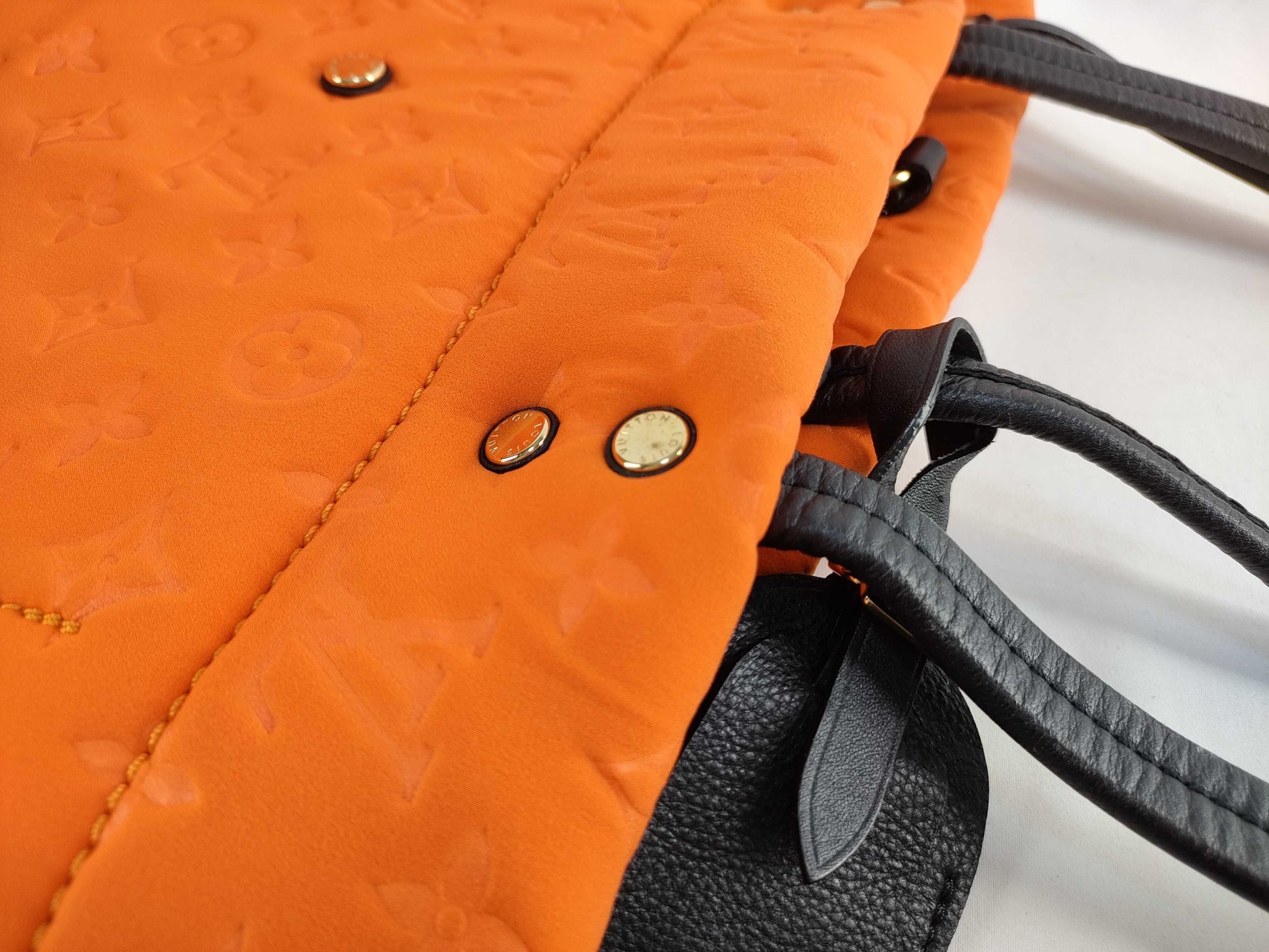 LOUIS VUITTON M92803 Monogram Louis Vuitton Monogram Scuba Scuba MM M92803 RC3050 Orange Handbag