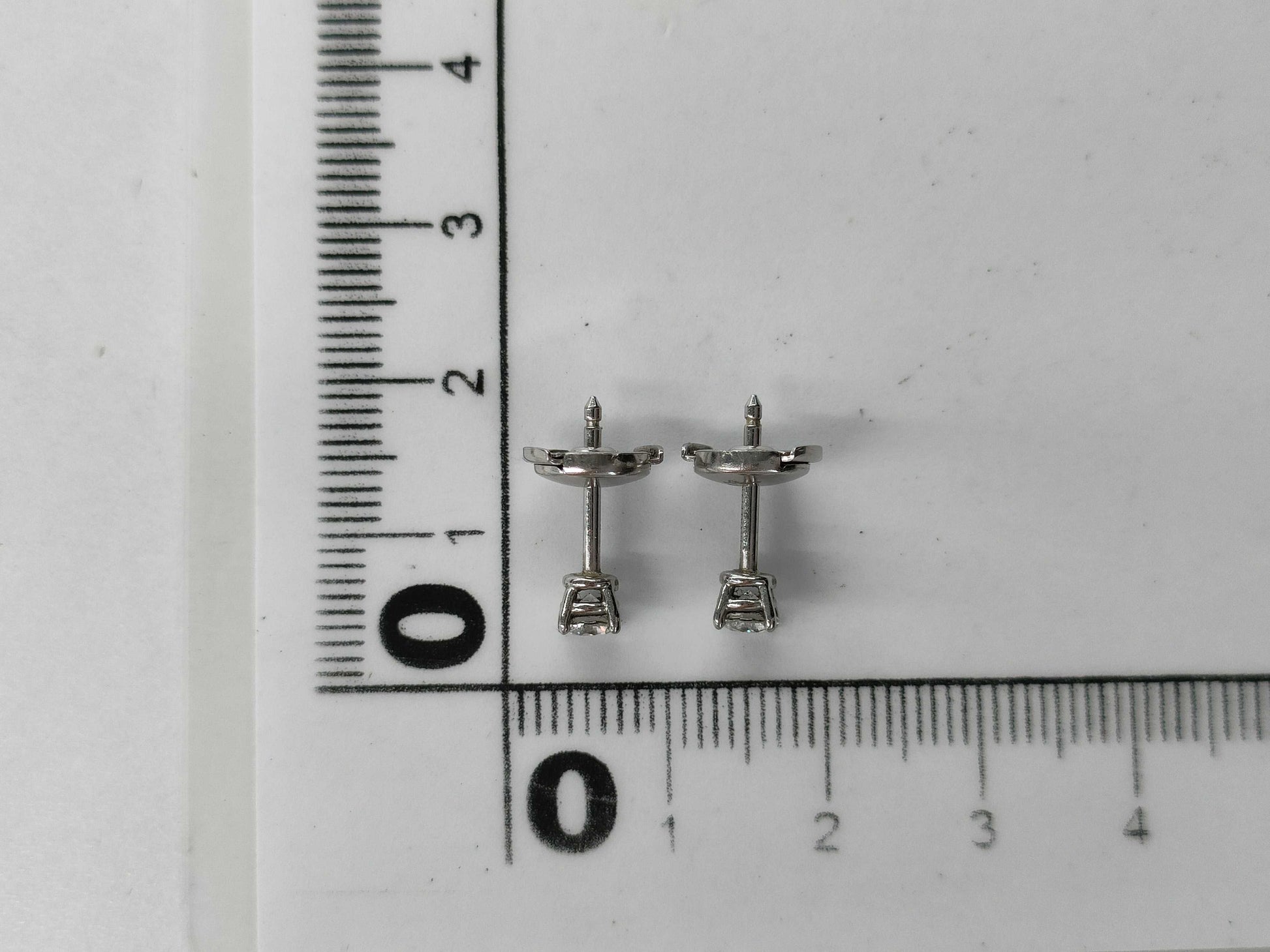 Tiffany & Co. Solitaire Diamond PT950 2.5g Earrings 