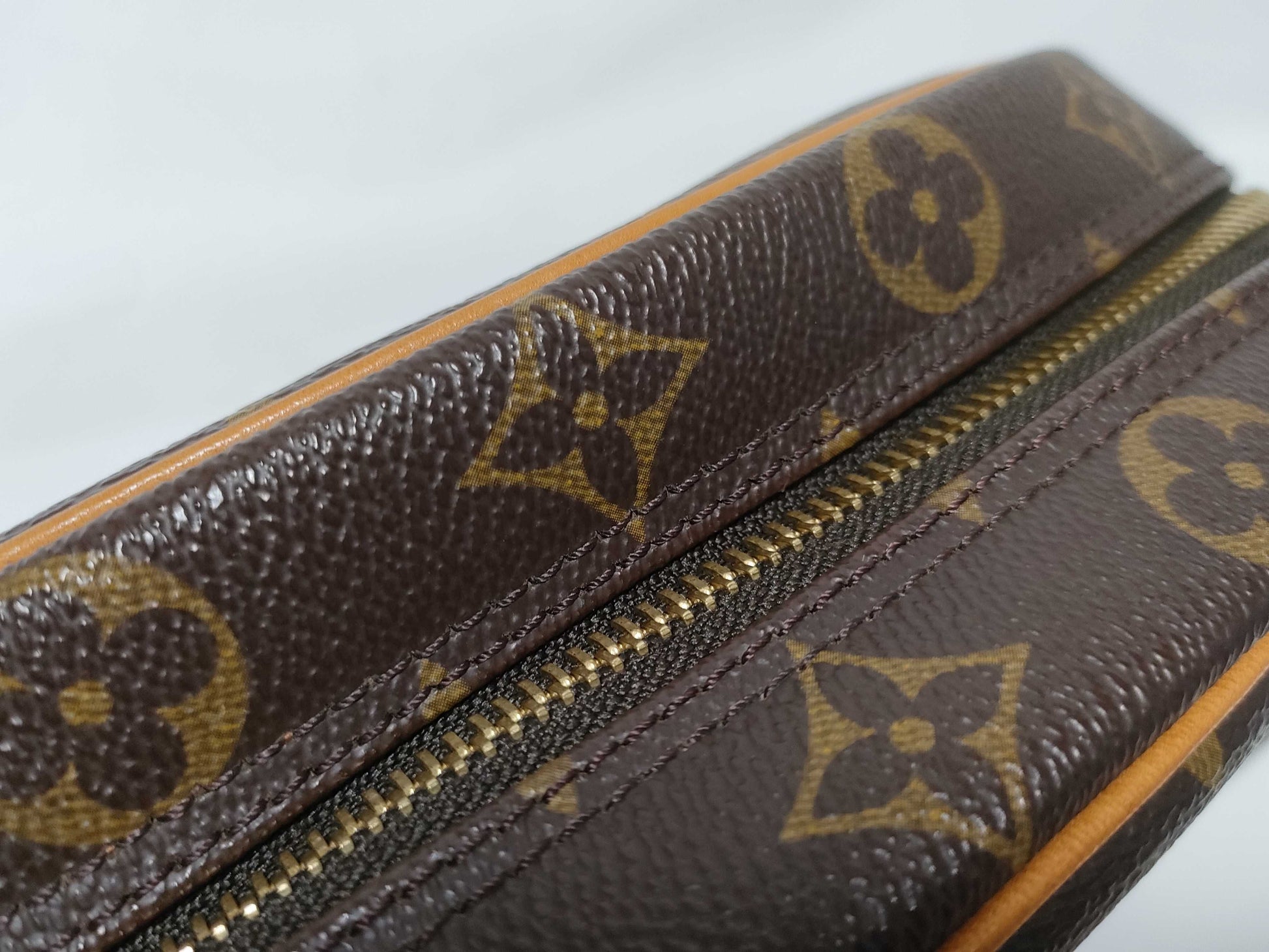LOUIS VUITTON Monogram LV Blois N00061 Shoulder Bag