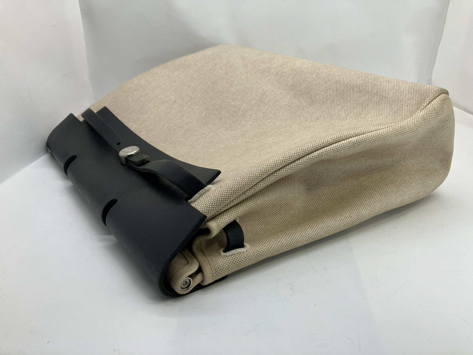 HERMES HERMES Hermes Air Bag MM Handbag